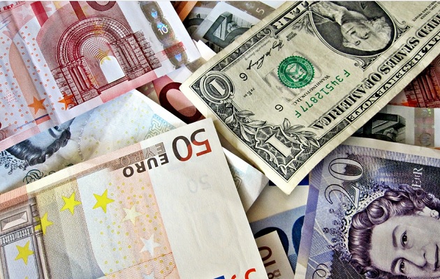 Еврото достигна 10 месечен връх спрямо долара в четвъртък преди срещата